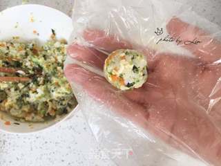 海苔肉松小饭团的做法步骤:7