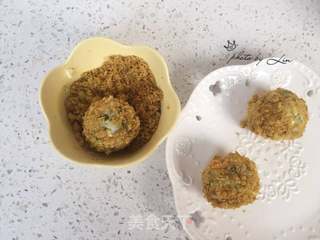 海苔肉松小饭团的做法步骤:8