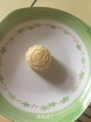 奶黄冰皮月饼的做法步骤:14
