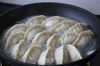生煎牛肉饺子的做法步骤:9