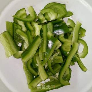 黑椒牛排意面的做法步骤:2