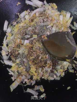 白菜肉末炒粉条的做法步骤：9