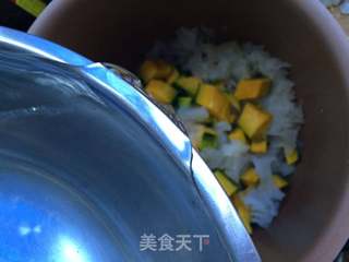 南瓜红枣炖银耳的做法步骤:3