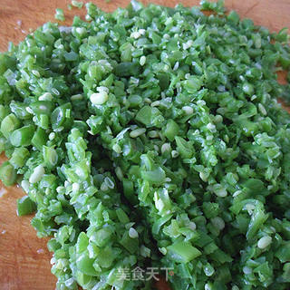 鲜虾香菇蔬菜水饺的做法步骤:6