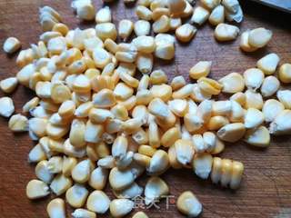 红萝卜玉米饺子的做法步骤:8