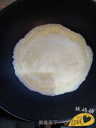 豆沙蛋饼卷的做法步骤:6