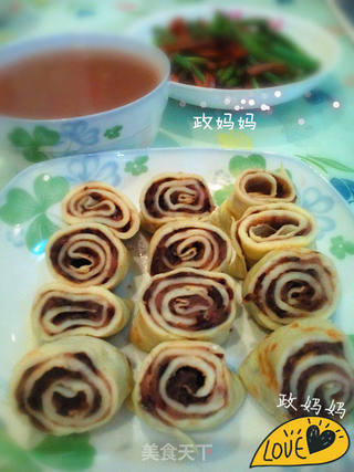 豆沙蛋饼卷的做法步骤:11