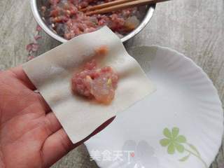 鲜肉虾仁馄饨的做法步骤:3