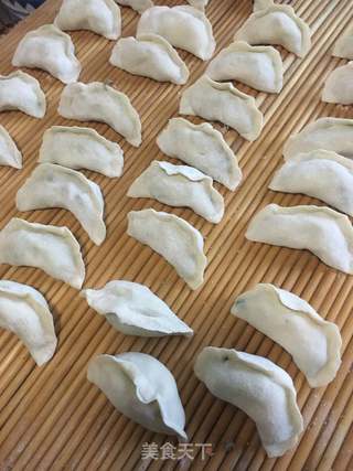 鲜虾煎饺的做法步骤:15