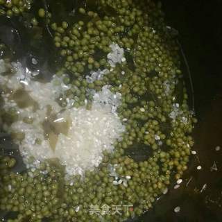 绿豆海带粥的做法步骤:3