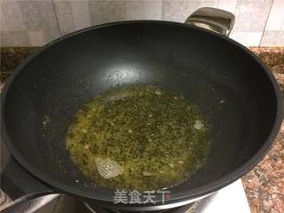泡椒豆豉干烧鱼的做法步骤:6