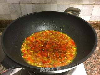 泡椒豆豉干烧鱼的做法步骤:10