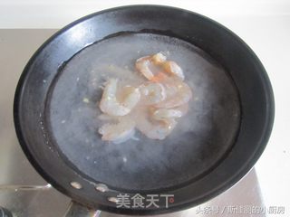 虾仁苦菊拌干丝的做法步骤:3