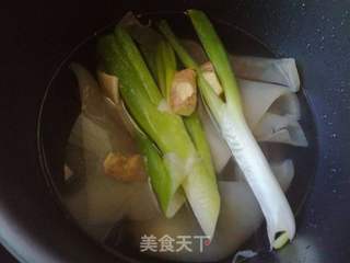 猪皮冻的做法步骤:4