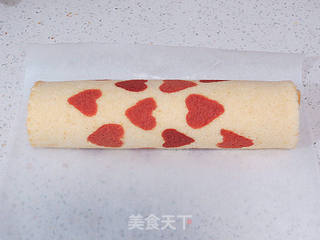 七夕节之【心相印乳酪夹心蛋糕卷】的做法步骤:21