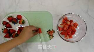 草莓酱的做法步骤:2