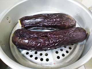 凉拌手撕茄子的做法步骤:11