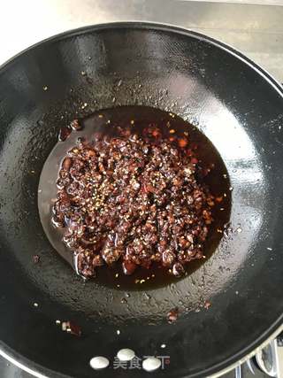 香辣牛肉酱的做法步骤:8