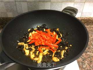 红椒木耳炒鸡丝的做法步骤:10