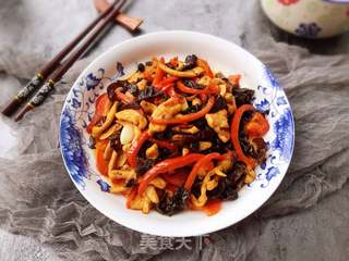 红椒木耳炒鸡丝的做法步骤:13