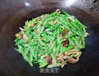 油渣炒四季豆的做法步骤:9