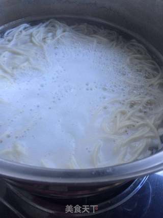 香菇炸酱面的做法步骤:10