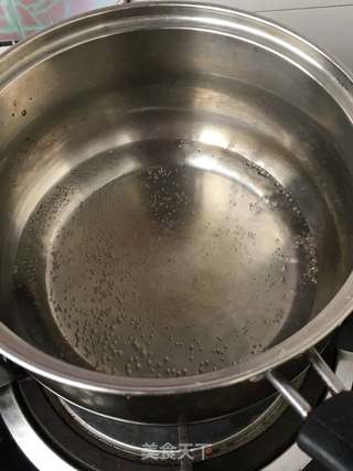 韭苔鲜虾锅贴的做法步骤:2