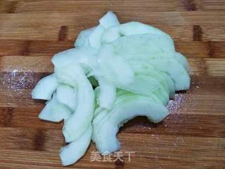 番茄黄瓜肉片汤的做法步骤：2