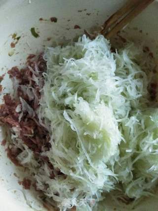 羊肉冬瓜玉米面蒸饺的做法步骤:10