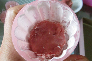 桃山皮赤豆蛋黄月饼的做法步骤:23