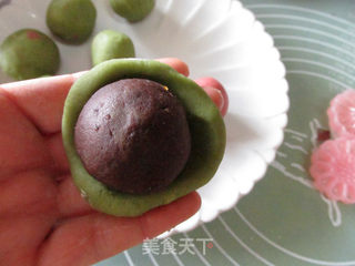 桃山皮赤豆蛋黄月饼的做法步骤:24