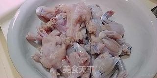 水煮美蛙的做法步骤：1