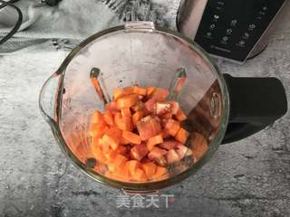 胡萝卜番茄银耳露的做法步骤:3