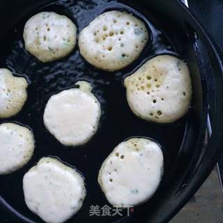 香葱发面饼的做法步骤:5