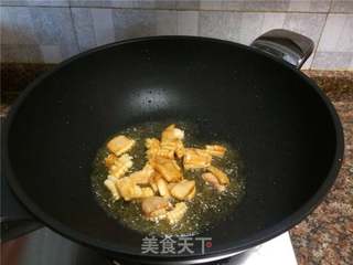 西芹泡椒爆鱿鱼的做法步骤:5
