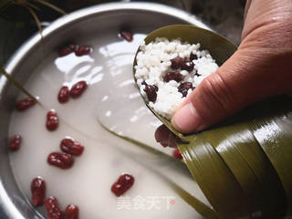 红枣蜜豆粽的做法步骤:4