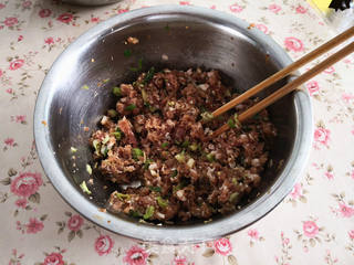 小白菜猪肉饼的做法步骤:4