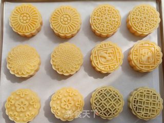 金沙奶黄月饼的做法步骤:17