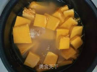 南瓜小米粥的做法步骤:7