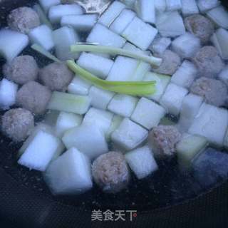 冬瓜丸子汤的做法步骤:5