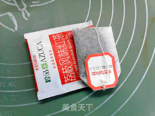 简易荔枝风味水果茶的做法步骤：2