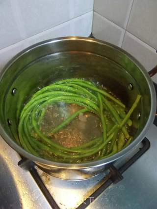 猪肉豇豆饺子的做法步骤：2