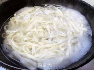 香肉炸酱面的做法步骤:8