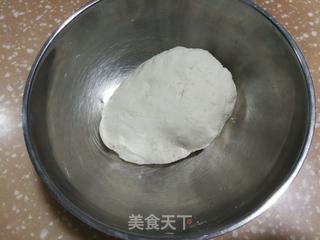 猪肉萌菜豆腐麦饼的做法步骤：1