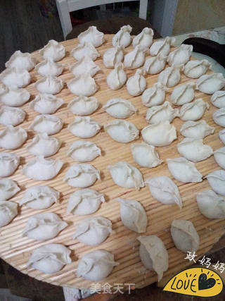 麦蒿馅饺子的做法步骤:11