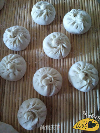 荠菜煎包的做法步骤:10