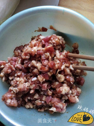 荠菜煎包的做法步骤:2