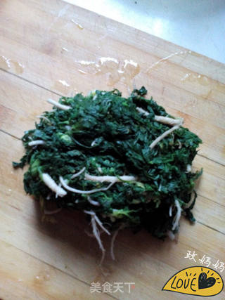 荠菜煎包的做法步骤:3
