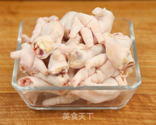 泡椒凤爪的家常做法的做法步骤:3