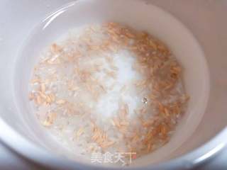 【宝宝辅食】鳕鱼燕麦米粥的做法步骤:3
